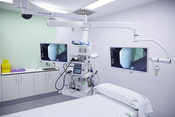 Archivo - Detalle de los box de endoscopia durante la inauguración del Hospital Doctor Muñoz Cariñanos, antiguo Hospital Militar de Sevilla, a 20 de marzo de 2023 en Sevilla (Andalucía, España).