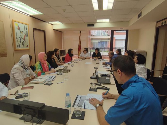Una representació institucional del Marroc amb responsables catalans de polítiques juvenils
