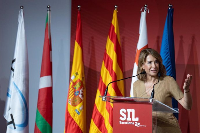 La ministra de Transporte, Movilidad y Agenda Urbana, Raquel Sánchez, interviene durante la inauguración del Salón Internacional de Logística 2023 (SIL), a la Fira de Barcelona, a 7 de junio de 2023, en Barcelona, Catalunya (España). 