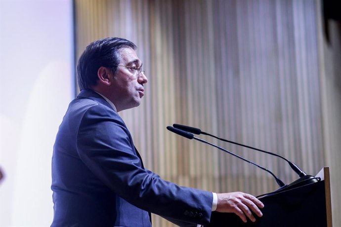 El ministro de Asuntos Exteriores, Unión Europea y Cooperación, José Manuel Albares, inaugura una conferencia de alto nivel sobre el Impacto Global de la Vacunación, en el Ministerio de Asuntos Exteriores, Unión Europea y Cooperación, a 13 de junio de 2