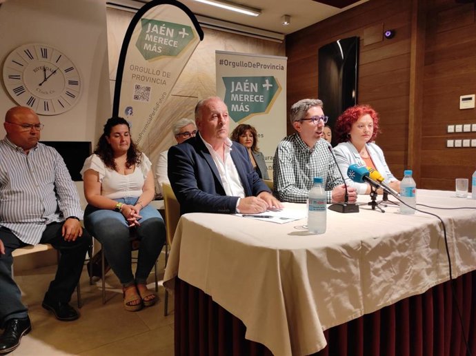 Camacho durante la rueda de prensa de presentación de las candidaturas de JM+ al Congreso y Senado