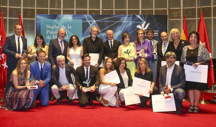 Radio 5, Premio de Periodismo y Comunicación del Colegio Oficial de la Psicología de Madrid