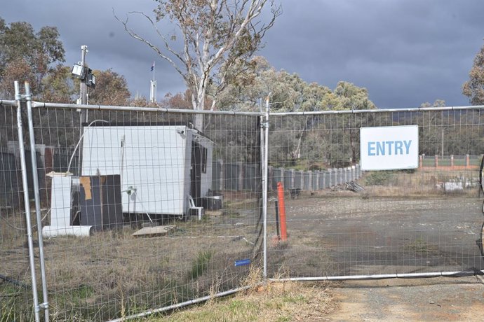 A demountable shack is seen on the site of the former Russian embassy site in Canberra, Friday, June 23, 2023. The Australian newspaper has revealed that a lone diplomat is refusing to leave the Commonwealth land formerly held by the Russians for a futu