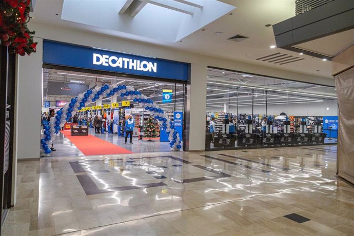 Archivo - Tienda Decathlon  