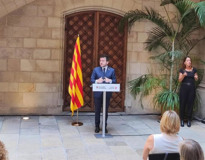 El presidente de la Generalitat, Pere Aragons, en el acto por la Diada de Sant Joan