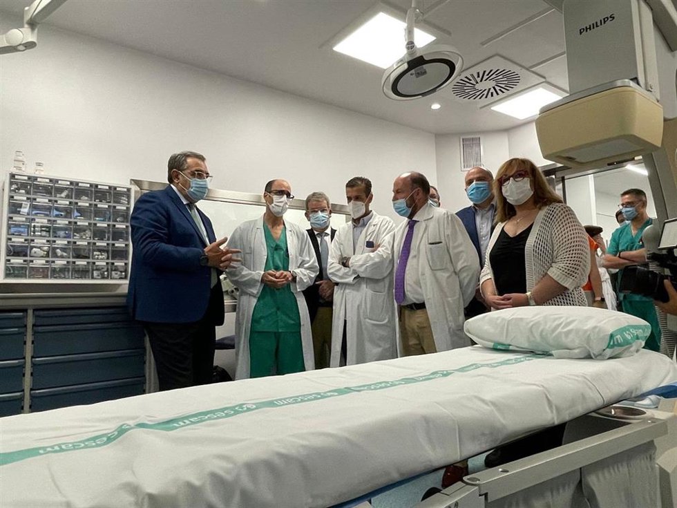 El consejero de Sanidad de C-LM, Jesús Fernández Sanz, en el hospital de Ciudad Real