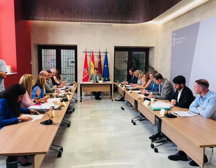 Archivo - Primera Junta de Gobierno del Ayuntamiento de Murcia presidida por el alcalde José Ballesta