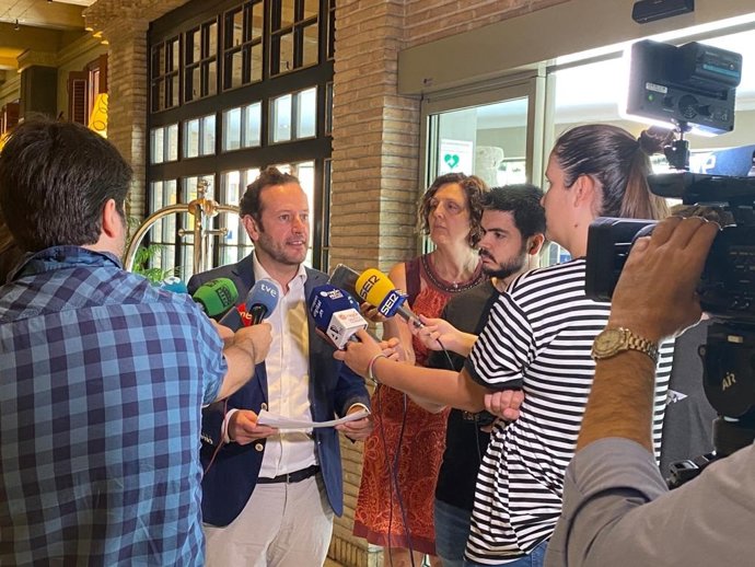 El presidente de la Asociación de Hoteles de Zaragoza y provincia, Antonio Presencio.