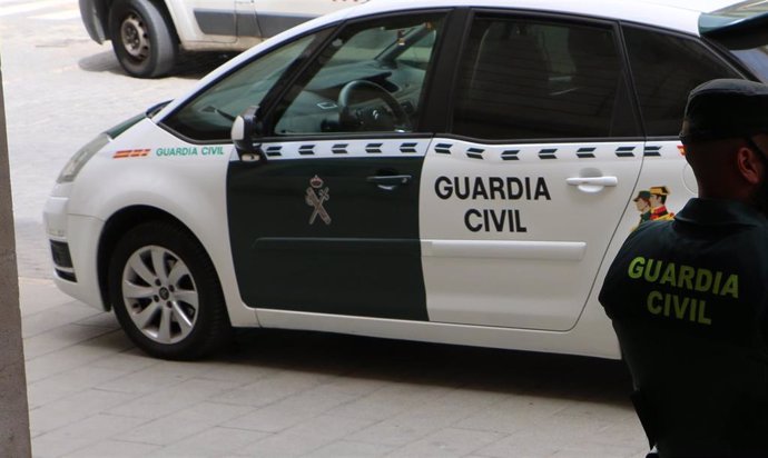 Imagen de archivo de una patrulla de la Guardia Civil.