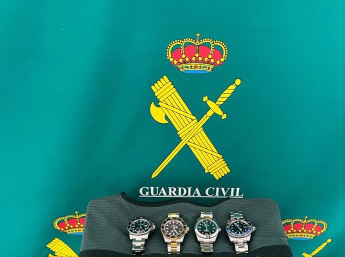 Relojes de alta gama robados en Ibiza y recuperados por la Guardia Civil