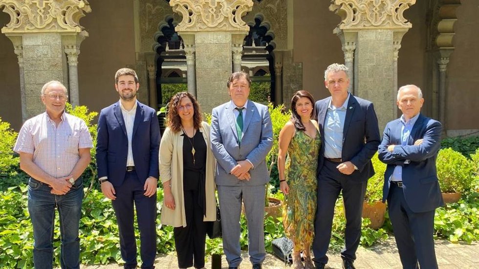 Los diputados autonómicos de Teruel Existe y otros miembros de este partido.