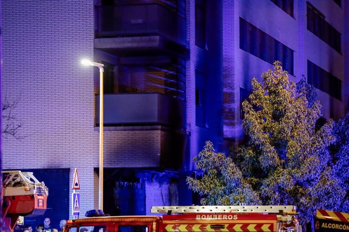 Archivo - Edificio afectado donde ha ocurrido una explosión, a 6 de octubre de 2022, en Alcorcón, Madrid (España). 