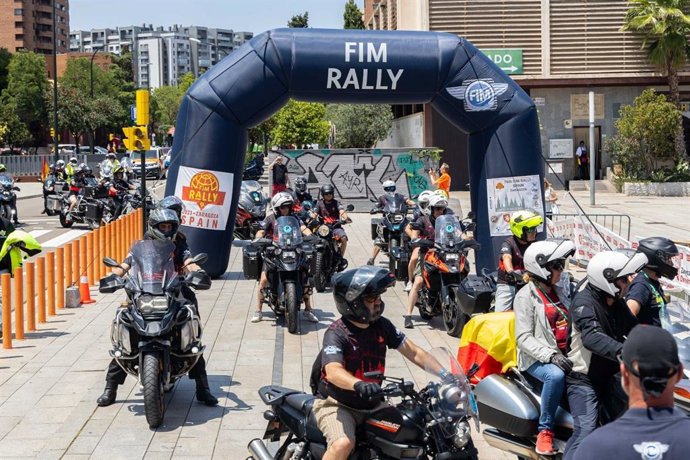 Más de 1.400 personas se citan en Zaragoza en la concentración motera más grande del mundo