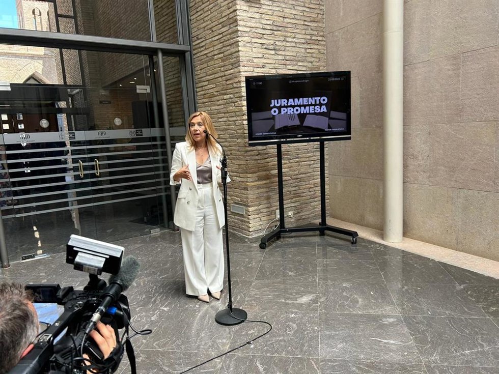 La portavoz del PP en las Cortes de Argón, Ana Alós.