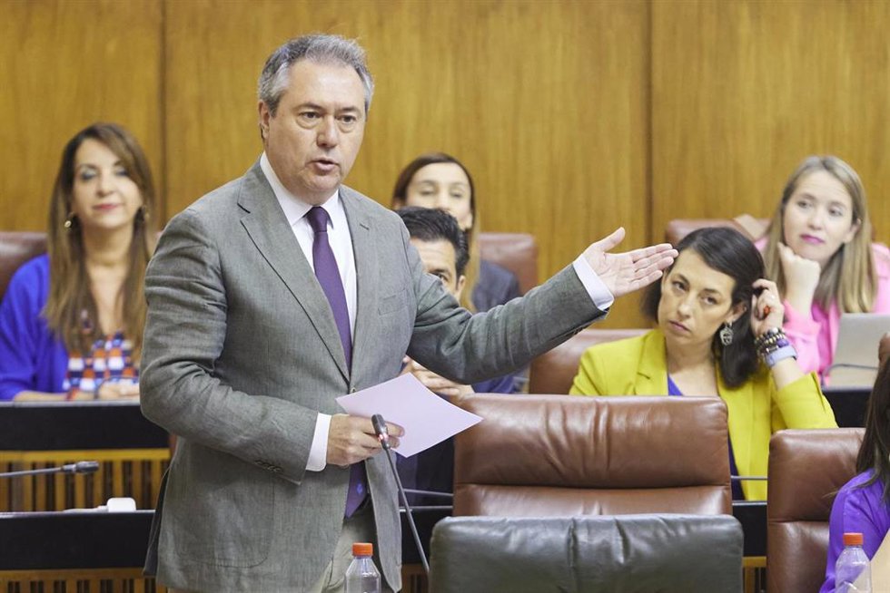 Archivo - El secretario general del PSOE de Andalucía y presidente del Grupo Parlamentario Socialista, Juan Espadas, en una foto de archivo.