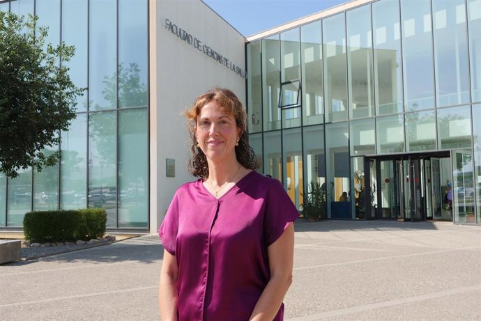 Se trata de una investigación liderada por la profesora de la Facultad de Ciencias de la Salud de la UMA Rocío Martín (en la imagen) y la fisioterapeuta María Jesús Vinolo.