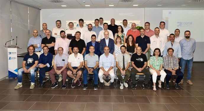 El COGITIR rinde homenaje a los colegiados y colegiadas con 25 y 50 años en la profesión