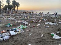 Las playas de Málaga vuelven a la normalidad tras retirar 34,7 toneladas de basura en la noche de San Juan