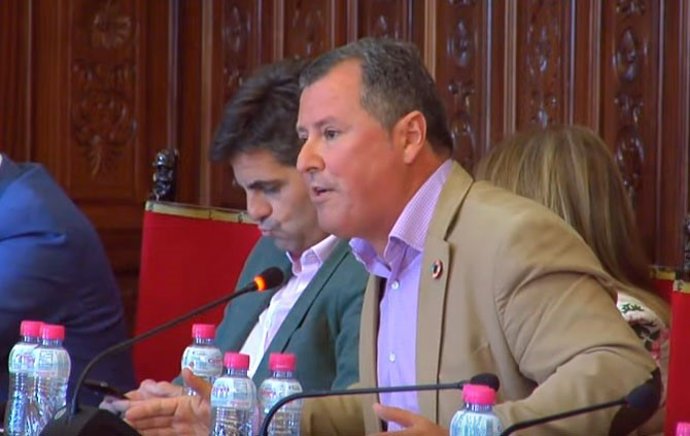 Archivo - El diputado Pedro Bruno durante su intervención