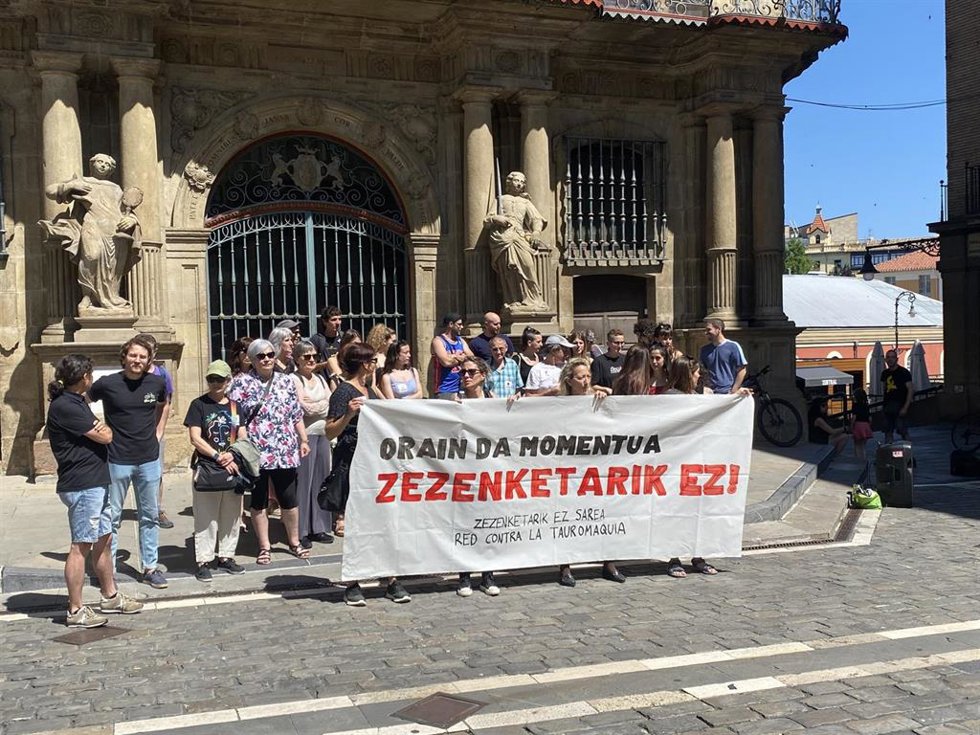 Concentración para reivindicar unos Sanfermines sin corridas de toros.