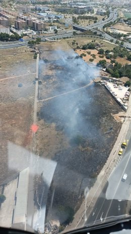 Vista aérea de la zona afectada por el incendio agrícola declarado este sábado, 24 de junio, en Sa Indioteria (Palma)