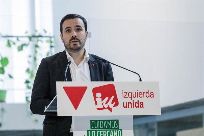 El coordinador de Izquierda Unida (IU) y ministro de Consumo, Alberto Garzón, interviene durante la reunión de la Coordinadora Federal de su partido, en Espacio Ecooo, a 4 de junio de 2023, en Madrid (España).