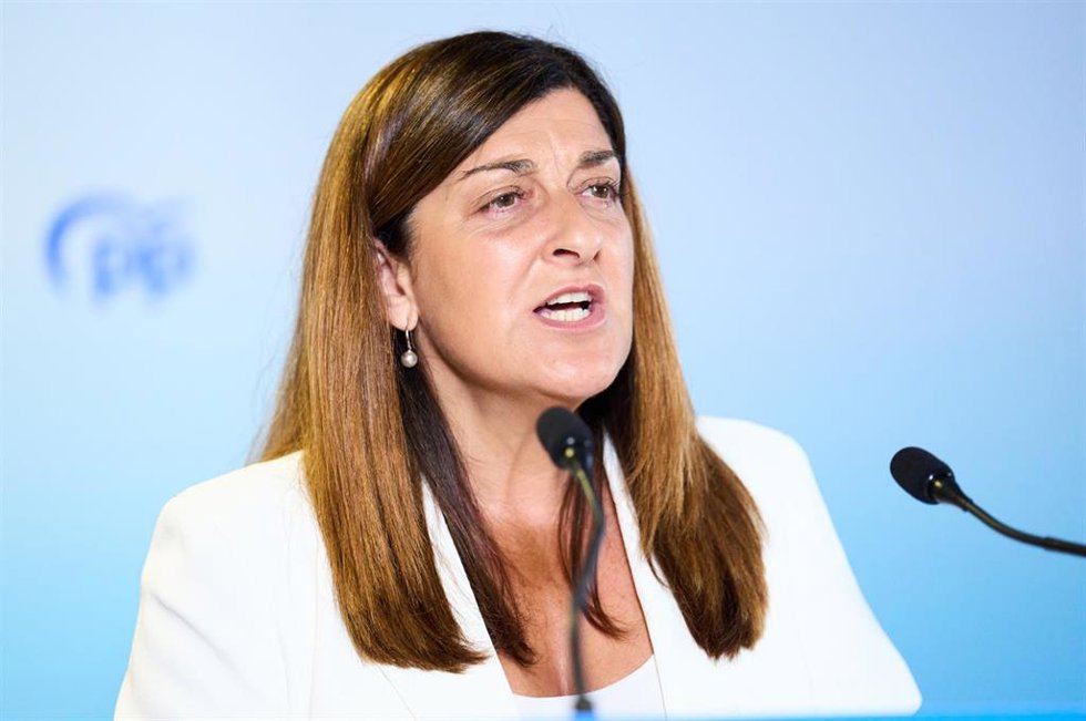 Archivo - María José Sáenz de Buruaga, presidenta del PP y próxima presidenta de Cantabria