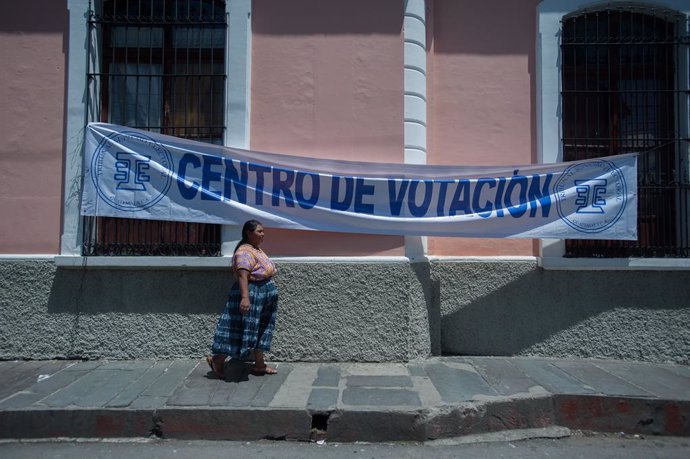 Archivo - Centre de votació a Quetzaltenango, Guatemala