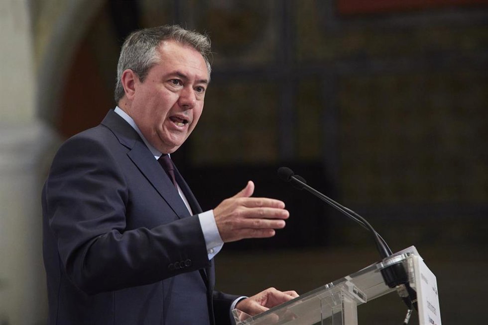 Archivo - El secretario general del PSOE de Andalucía, Juan Espadas, en una imagen de archivo