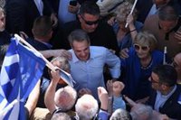 Mitsotakis promete "remangarse" y acometer "las reformas necesarias" tras lograr la mayoría absoluta en Grecia