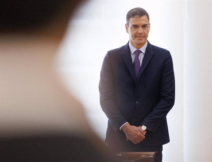 El presidente del Gobierno de España, Pedro Sánchez, durante la firma de acuerdos con el Rey de Jordania en el Palacio de la Moncloa, a 19 de junio de 2023, en Madrid, (España). Los reyes de Jordania se encuentran de visita oficial en España con motivo 