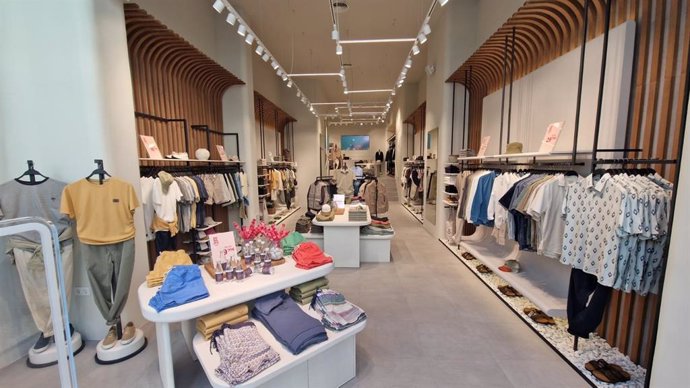 La firma de moda masculina Boston abre su primera tienda en Navarra