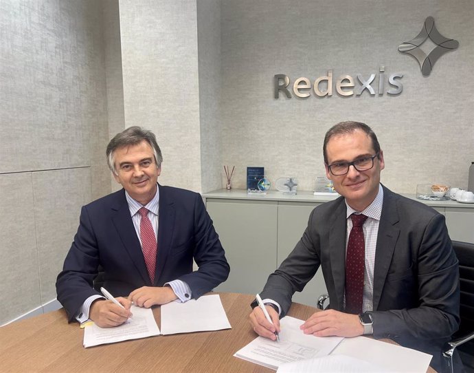 Pedro Marín, director general Inerco y Fidel López Soria, CEO Redexis