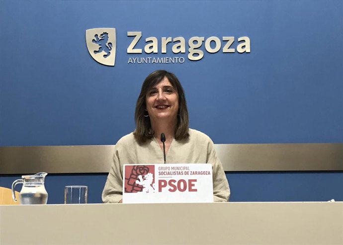 La portavoz del grupo municipal del PSOE en el Ayuntamiento de Zaragoza, Lola Ranera