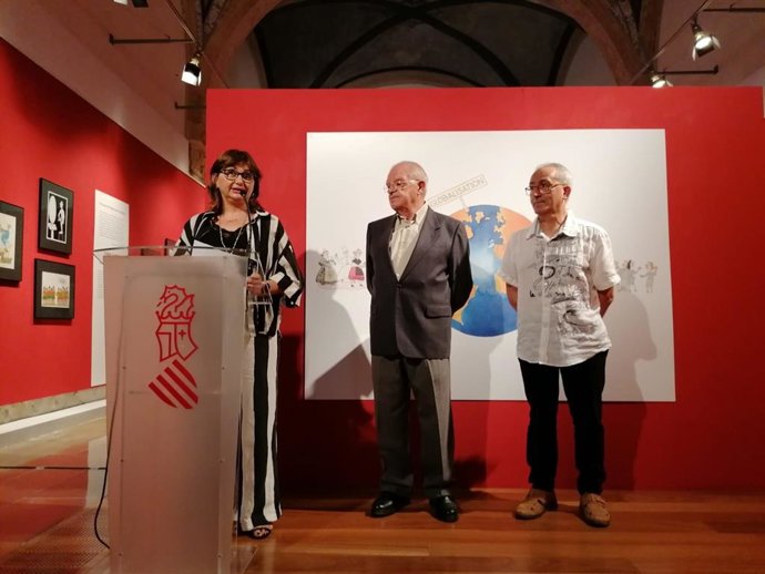La Biblioteca Valenciana Nicolau Primitiu expone la muestra '50 anys fent Harca', una exposición que recorre la historia reciente de España desde una perspectiva "sarcástica y mordaz".