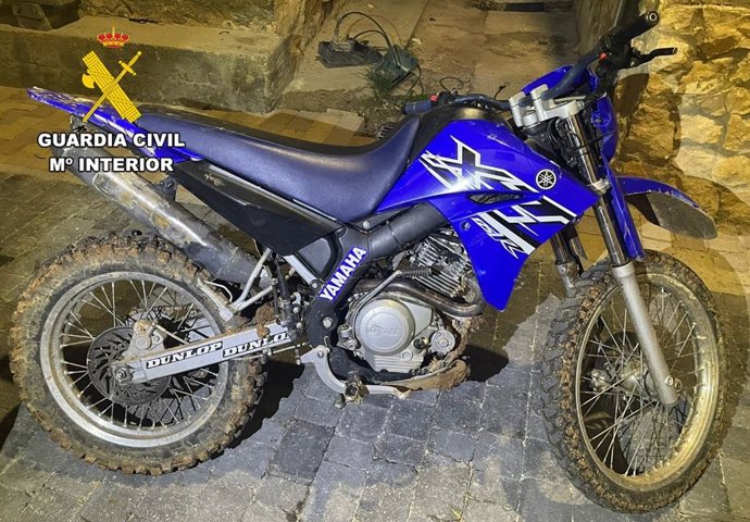 Investigado en Burgos por simular que unos furtivos en coche chocaron con su moto y le dispararon.