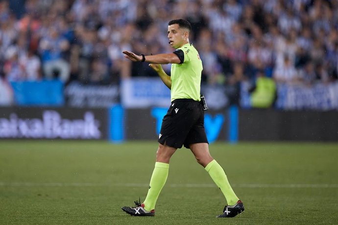 Garcia Verdura reacts during the La Liga Smartbank match between Deportivo Alaves and UD Levante at Mendizorrotza on June 11, 2023, in Vitoria, Spain.