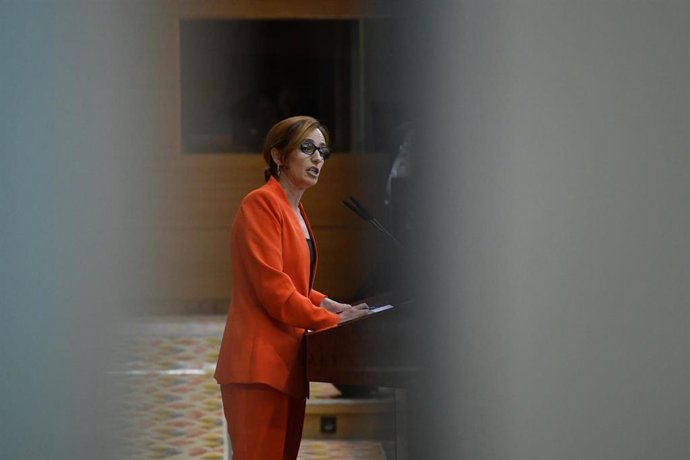 La portavoz de Más Madrid en la asamblea madrileña, Mónica García, interviene durante la segunda sesión del Pleno de su investidura como presidenta de la Comunidad de Madrid, en la Asamblea de Madrid, a 22 de junio de 2023, en Madrid (España). La segund