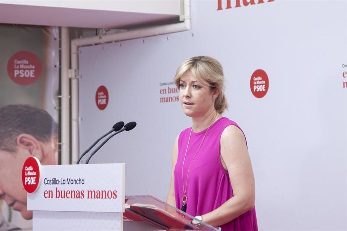 La portavoz del Grupo Parlamentario Socialista en las Cortes de Castilla-La Mancha, Ana Isabel Abengózar