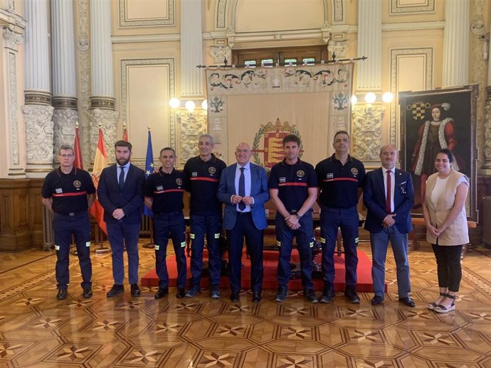 Toma de posesión de los cuatro nuevos sargentos del Servicio de Extinción de Incendios de Valladolid.