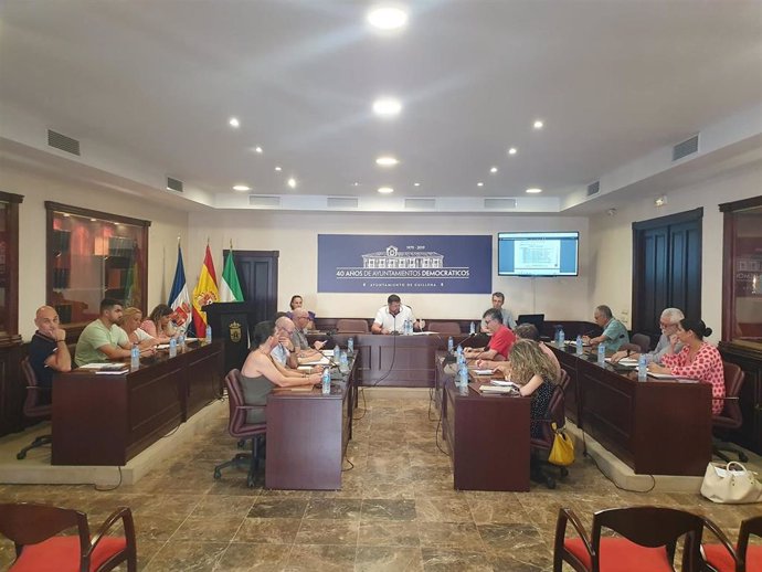 Pleno del Ayuntamiento de Guillena para dar cuenta de la composición de los grupos municipales.