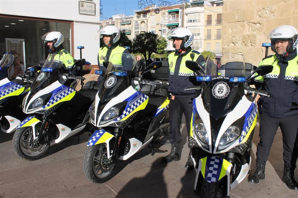 Archivo - Policías locales de Lucena.