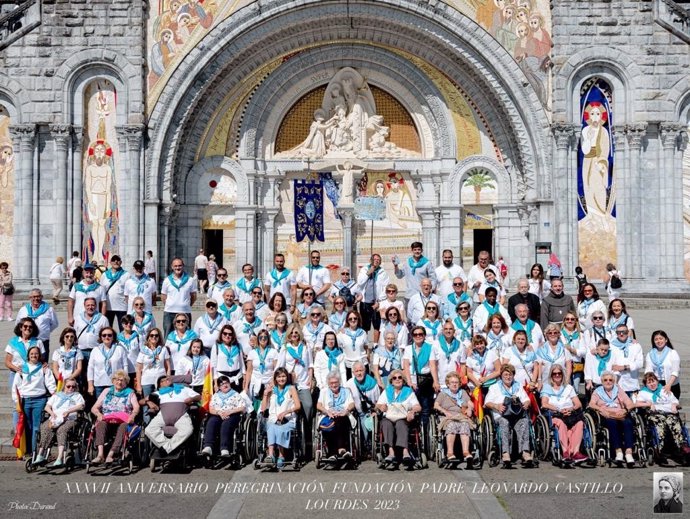 La fundación Padre Leonardo Castillo "Costaleros para un Cristo Vivo" en Lourdes