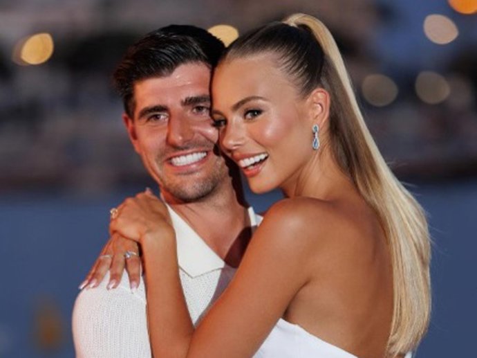 Mishel Gerzig y Courtois disfrutan de una espectacular preboda en Cannes