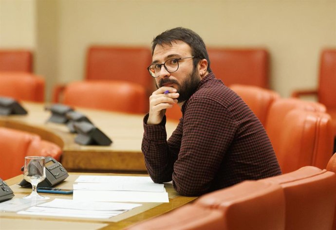 Archivo - El diputado de la CUP Albert Botran durante una reunión de la Junta de Portavoces, en el Congreso de los Diputados, a 21 de febrero de 2023, en Madrid (España).