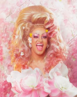 Pink Chadora, drag queen y artista multidisciplinar