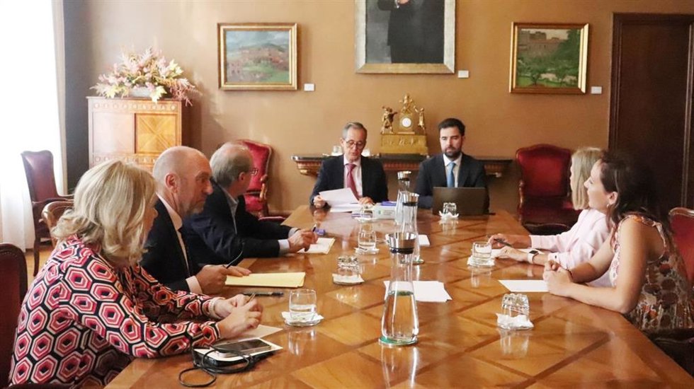 Mesa de la Cámara