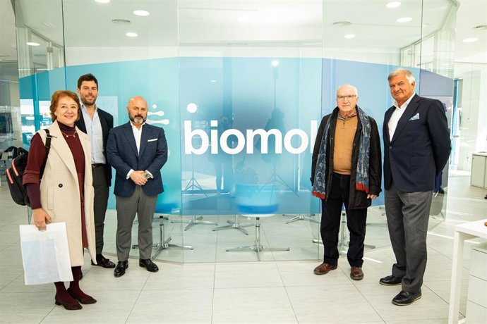 Archivo - Loyola y Biomol se unen para impulsar el talento joven en el área de Ciencias de la Salud.