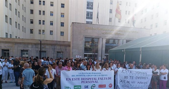 Concentración ante el Virgen de las Nieves