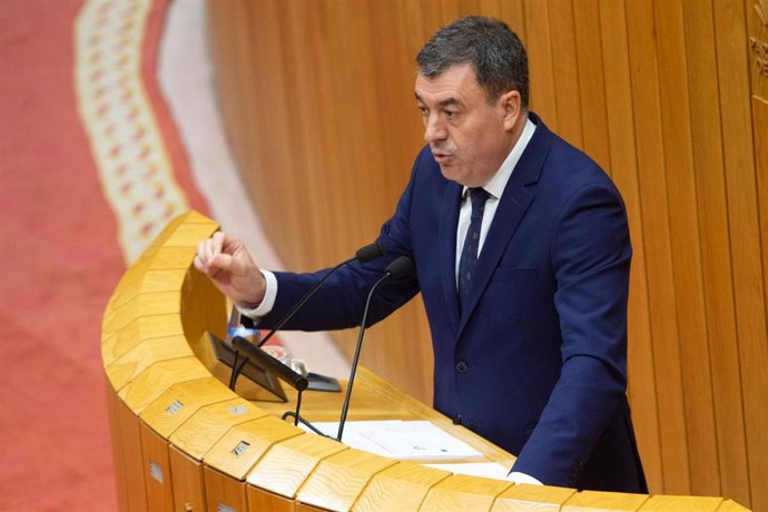 O Conselleiro De Cultura, Educacin, Fp E Universidades, Rom¡N Rodrguez, Responder¡ No Pleno Unha Interpelacin Relacionada Coa Actividade Do Seu Departamento. S 13,35 H, Responder¡ Unha Pregunta.  Foto Xo¡N Crespo